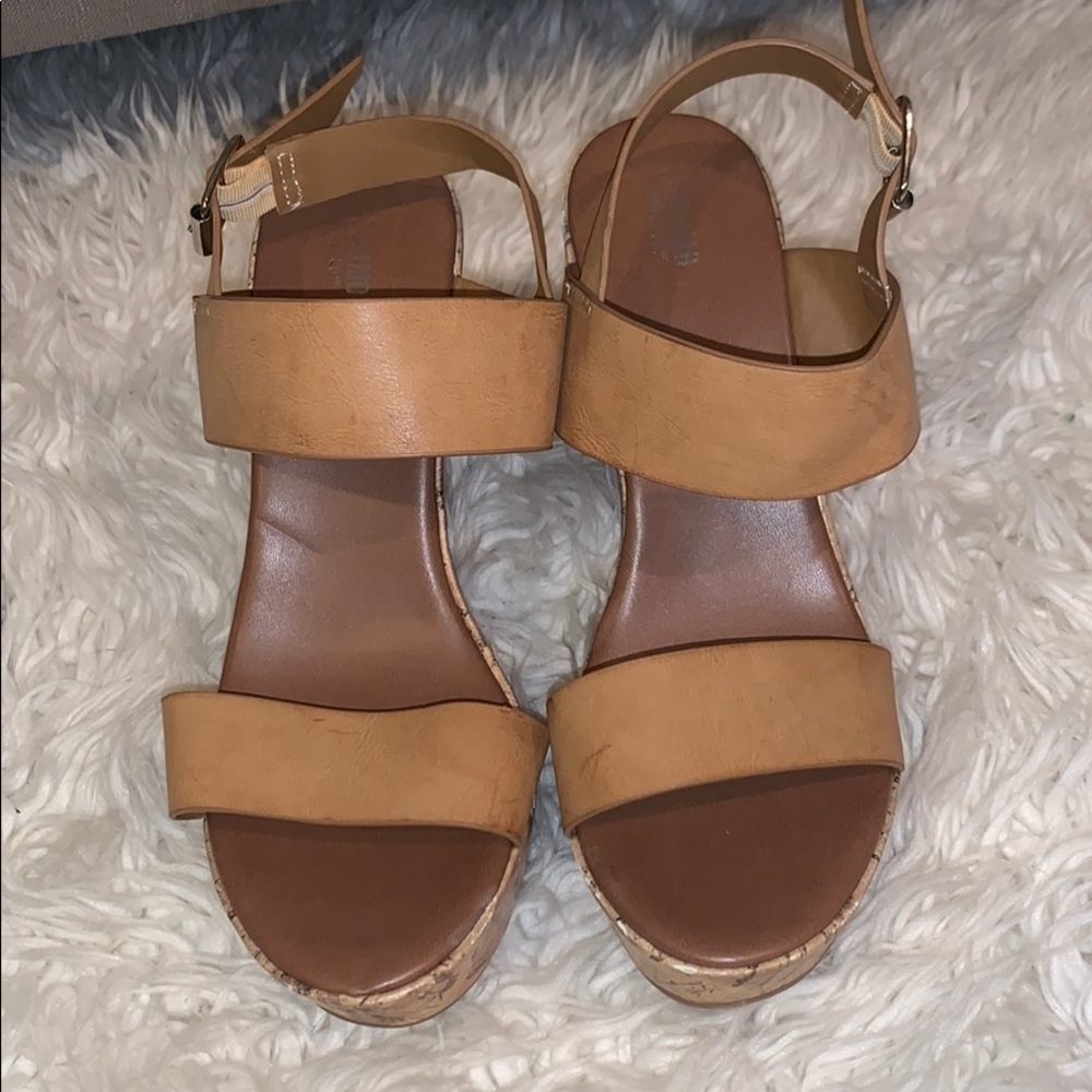 Tan wedges